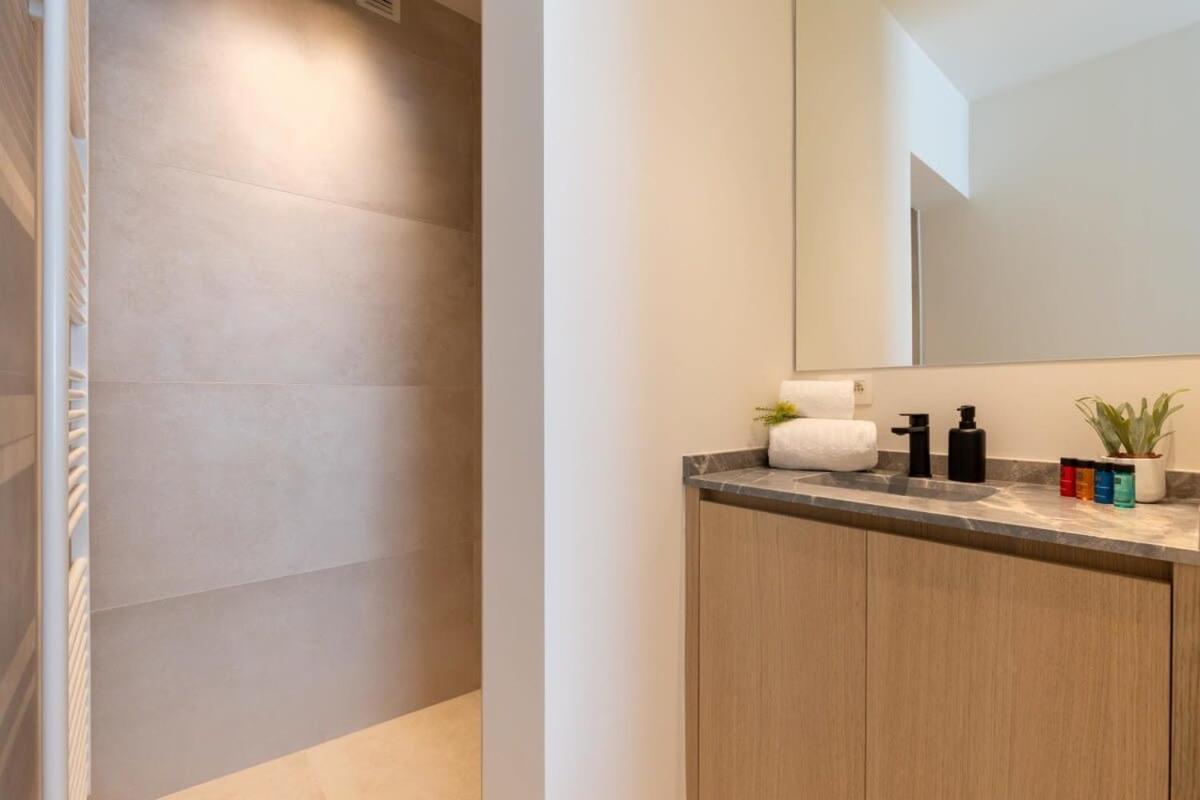 Huswell - Central Located Apartment With Parking In Knokke Exterior photo